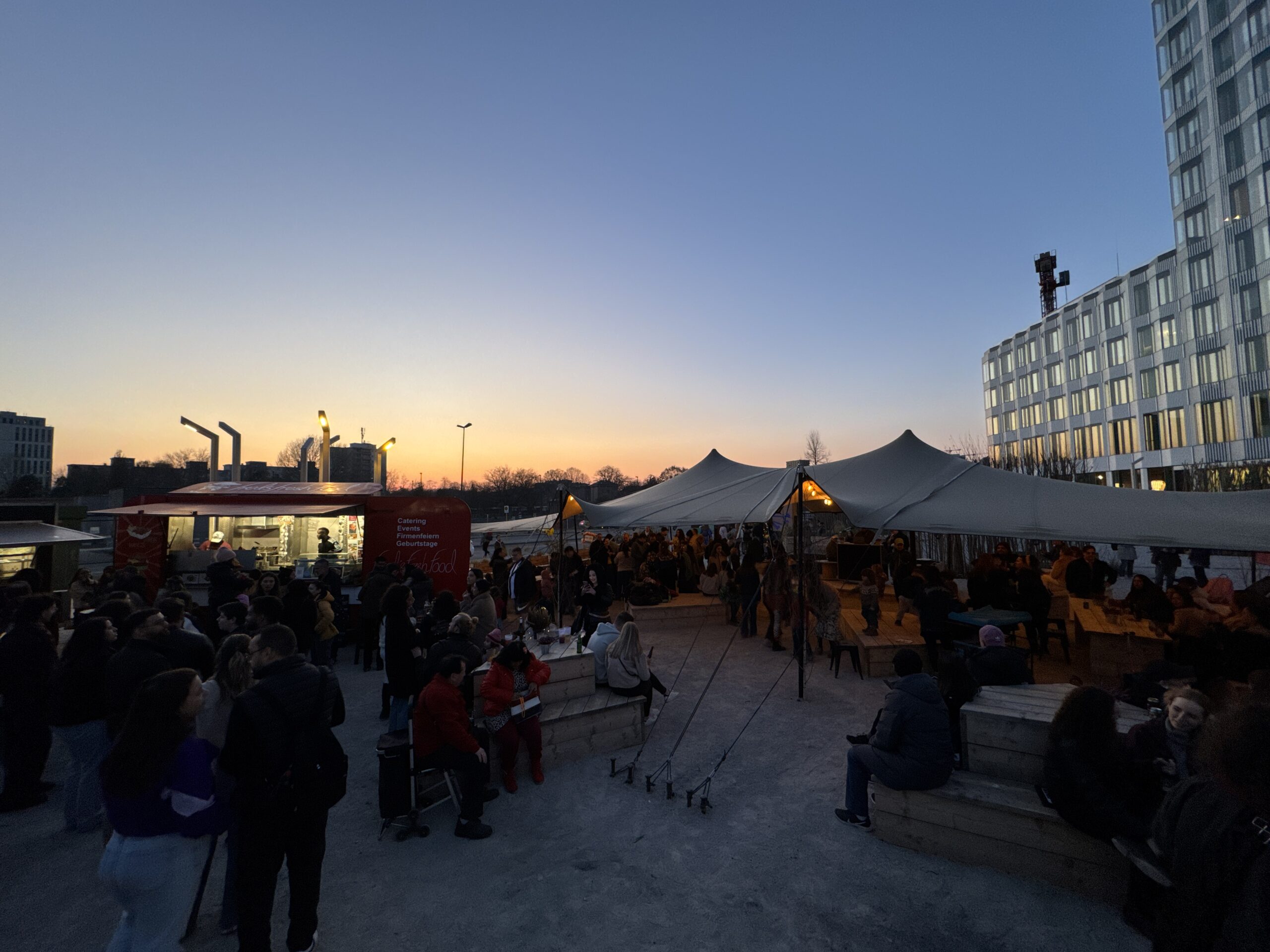 Europaplatz mit Sonnenuntergang